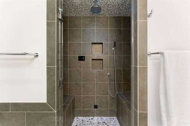 Building Photo - 4 Exposition Blvd