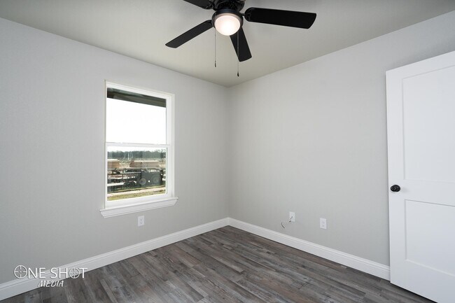 Building Photo - 1728 Bandolero Rd