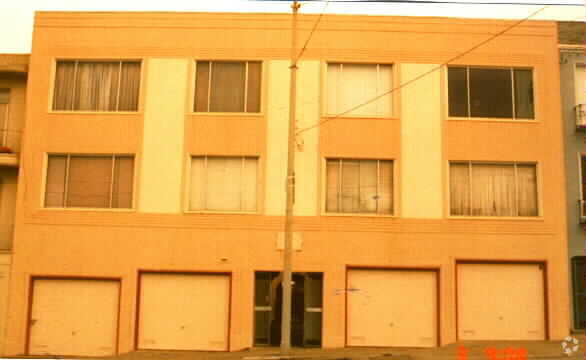 Building Photo - 3232 Taraval St
