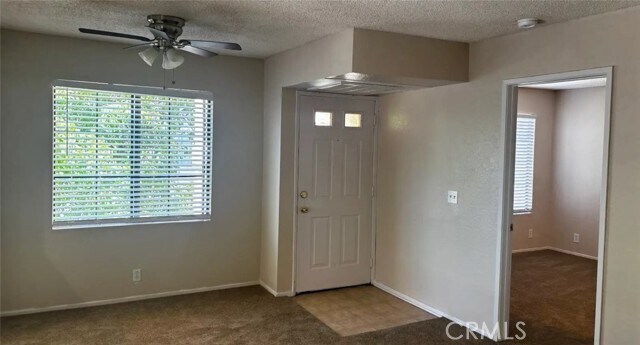 Building Photo - 2554 Olive Dr
