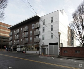 Building Photo - Lewis and Clark Plaza