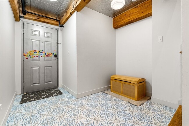 Building Photo - 240 Jackson St