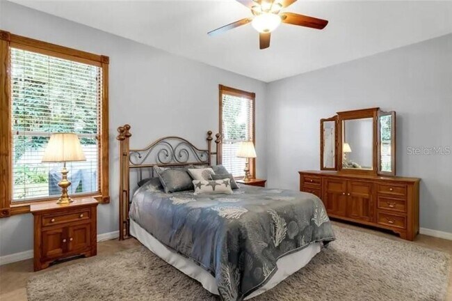 Building Photo - 970 Burlwood Ct