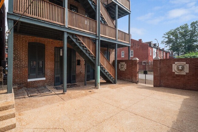 Building Photo - 1300 Sidney St