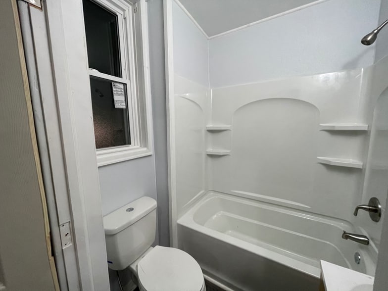 Building Photo - 239 S 17th St