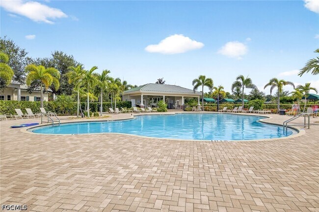 Building Photo - 20038 Fiddlewood Ave