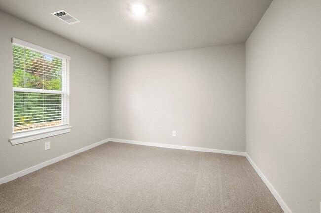 Building Photo - 18733 Timber Gln Dr