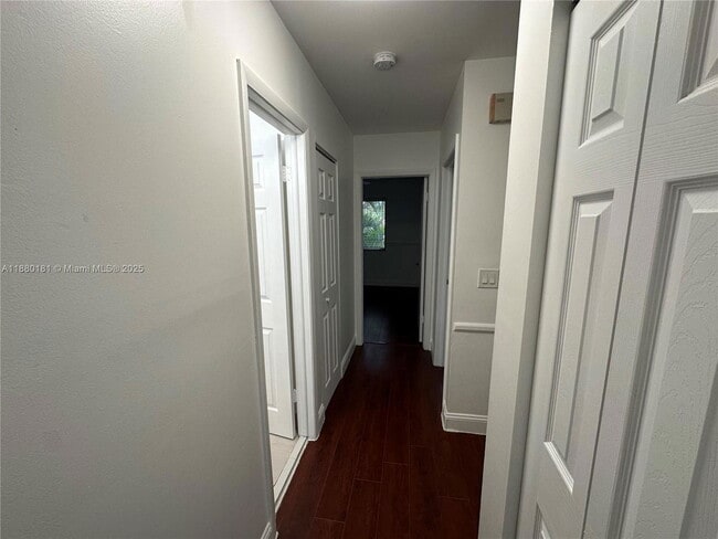 Building Photo - 2761 SW 58th Manor