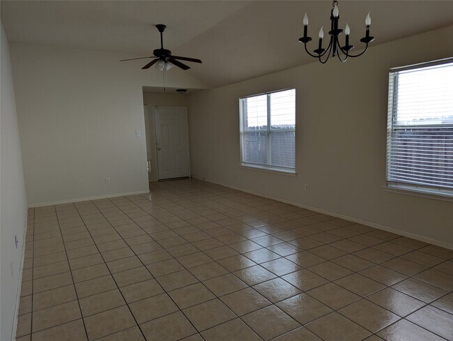Building Photo - 13831 Maximos Dr