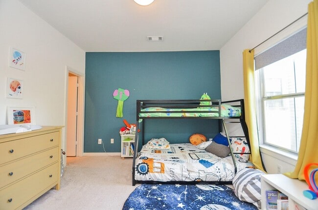 Building Photo - 1116 Columbus St