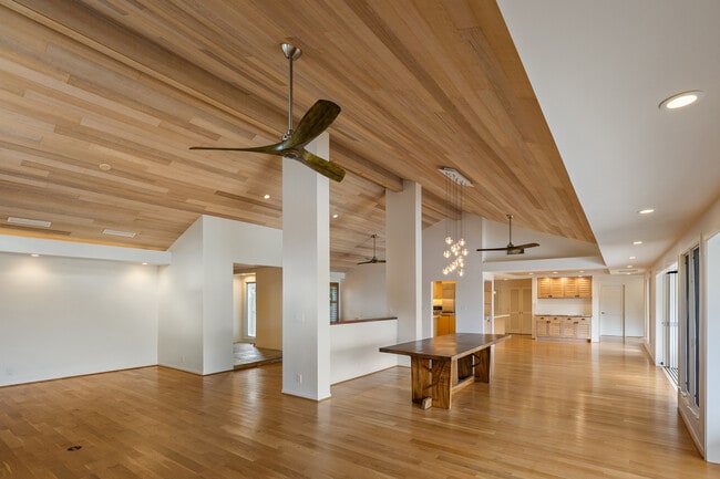 Building Photo - 4639 Waipahee Pl