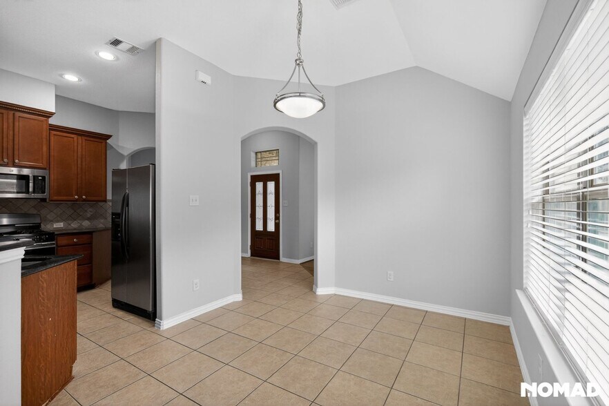 Building Photo - 6504 Patridge Dr