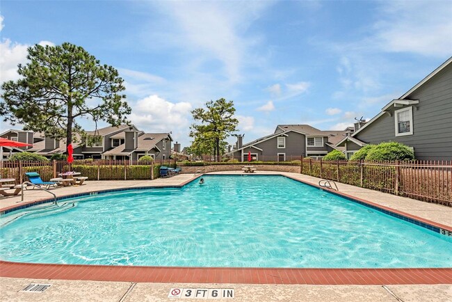 Building Photo - 6345 Cattails Ln
