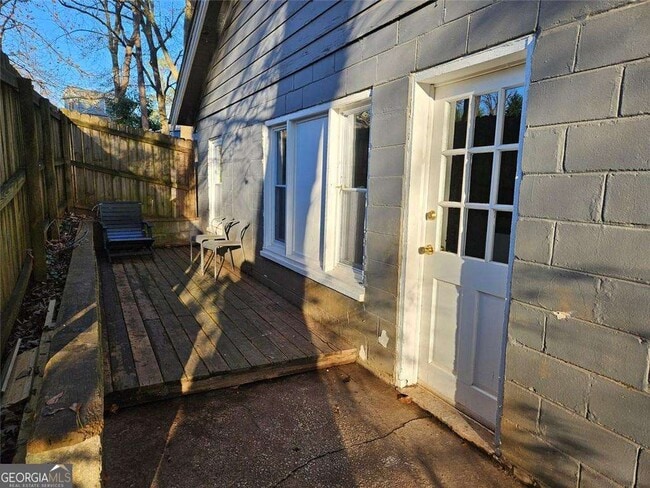 Building Photo - 1339 Miller Reed Ave SE