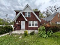 Building Photo - 9516 Wayburn St