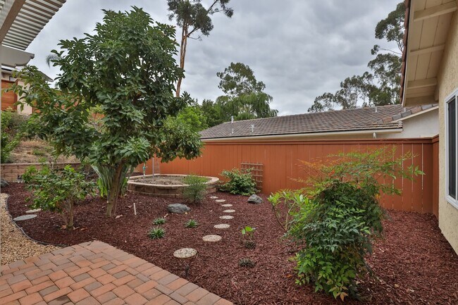 Building Photo - Spacious 3-Bedroom Scripps Ranch Home