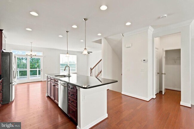 Building Photo - 42615 Beckett Terrace