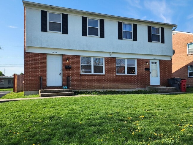 Building Photo - 2527 Sonora Dr