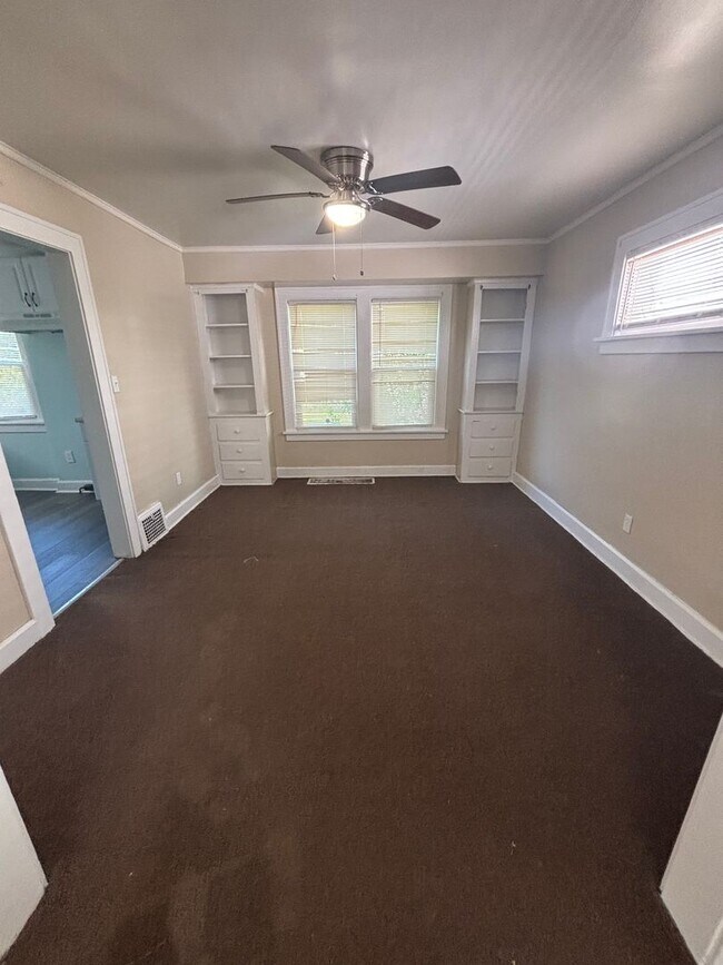 Building Photo - 3bd Single Cash Pay/Section 8