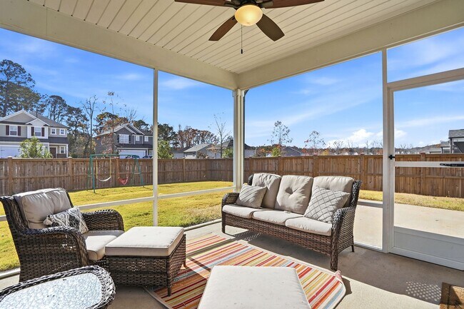 Building Photo - HOLIDAY INCENTIVES APPLY FOR THIS PROPERTY- AVAILABLE NOW! BEAUTIFUL 2 STORY HOME IN FUQUAY-VARINA