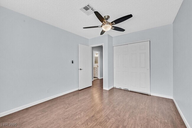 Building Photo - 8720 Pavia Dr