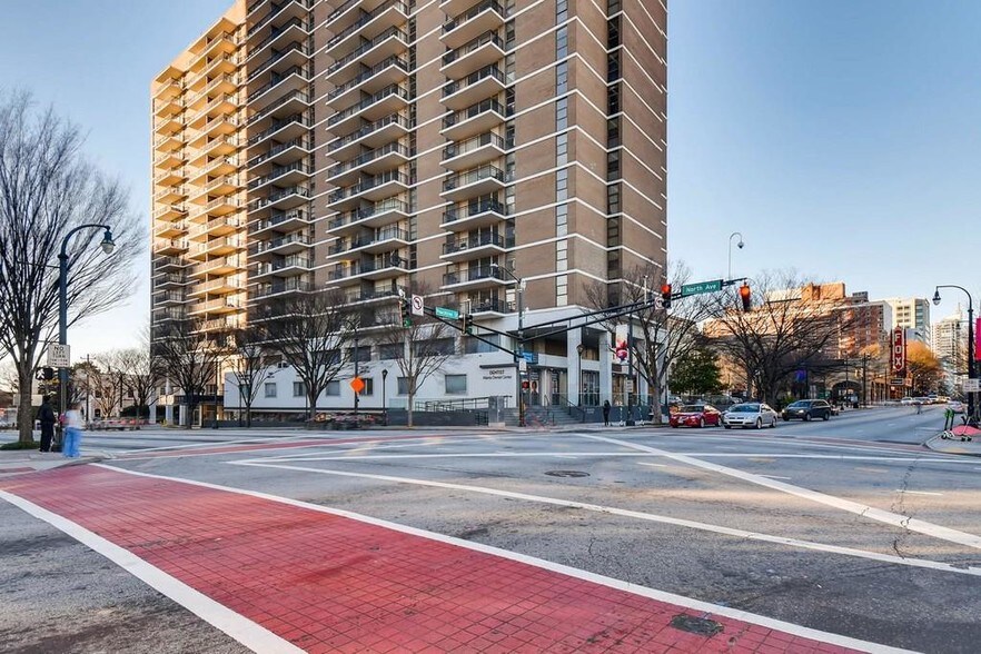 Building Photo - 620 Peachtree St NE