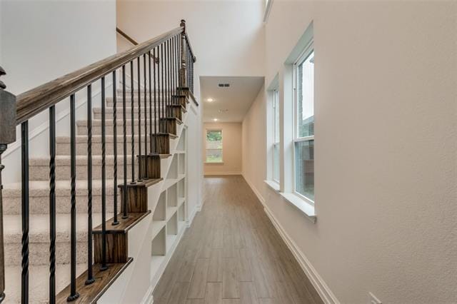 Building Photo - 714 Creekwater Ln