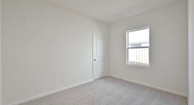 Building Photo - 583 Firemoon St