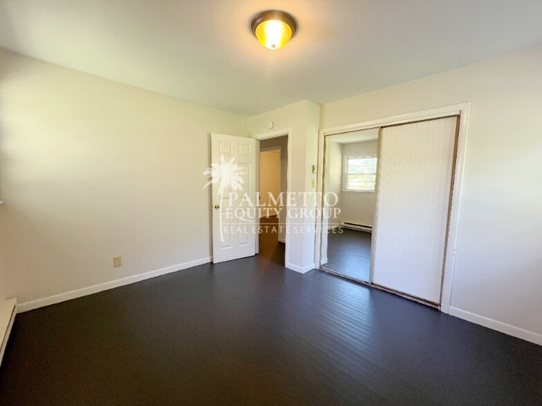 Building Photo - 2217 E Gate City Blvd