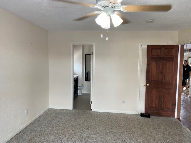 Building Photo - 16 N White Heron Dr