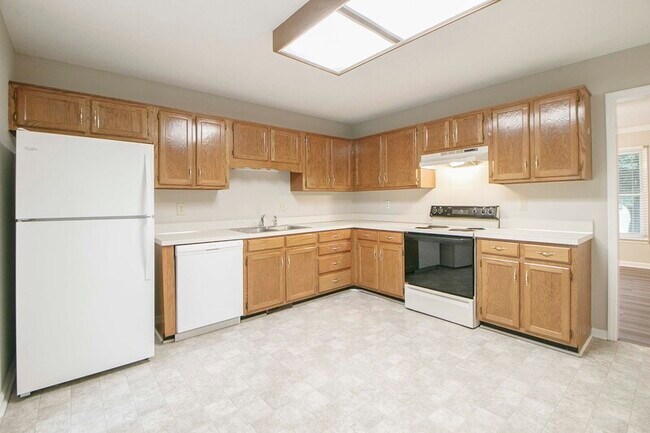 Building Photo - 2825 US-41