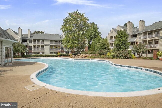 Building Photo - 12157 Penderview Terrace