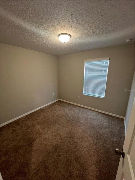 852 Grandin St 852 Grandin St - 852 Grandin St Davenport Fl Building Photo 