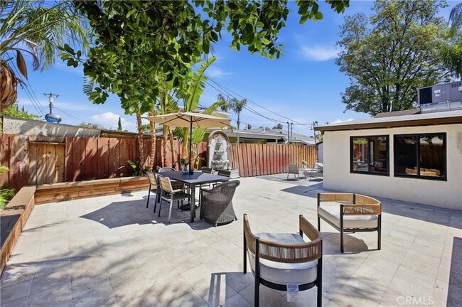 Building Photo - 6845 Aura Ave