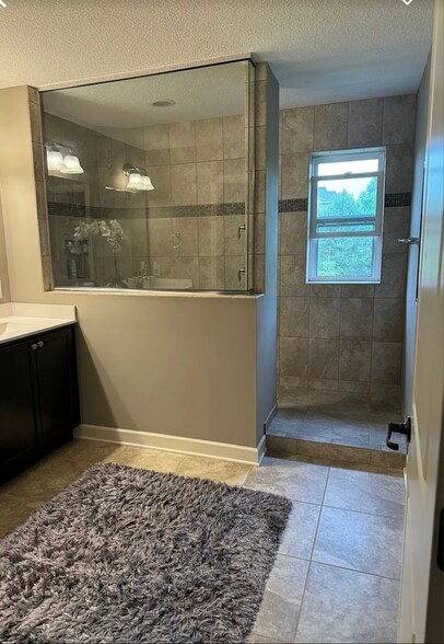 Building Photo - 3389 Ridgestone Way