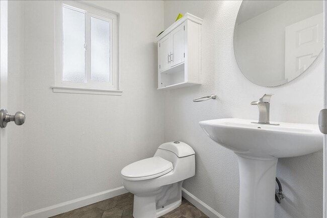 Building Photo - 4518 Mattis Ct