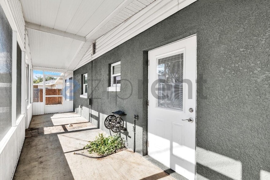 Building Photo - 508 Garden Dr N