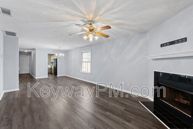 Building Photo - 410 Tracewood Pl