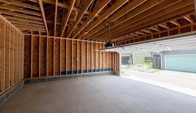 Building Photo - 1641 Carrollton Ave