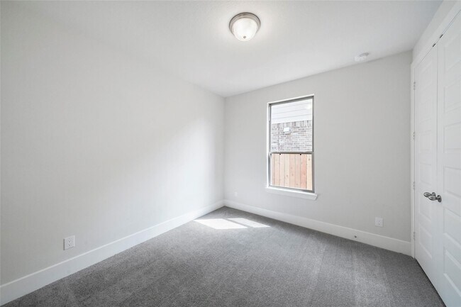 Building Photo - 15655 Scolty Reach Ln