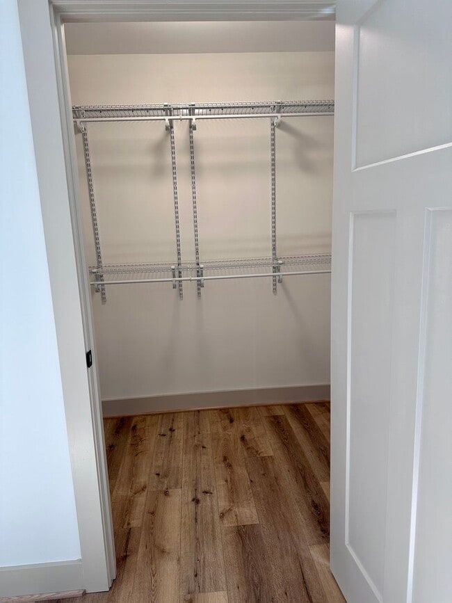 Building Photo - Newly Built Home minutes from Downtown Madison