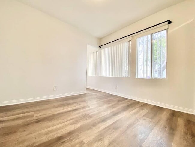 Building Photo - 0.0 bedroom in Los Angeles California 90033
