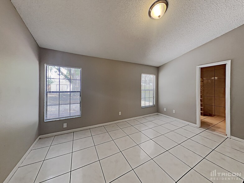 Building Photo - 1317 Hatch Pl
