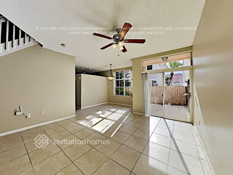 Building Photo - 3100 N 36th Ave