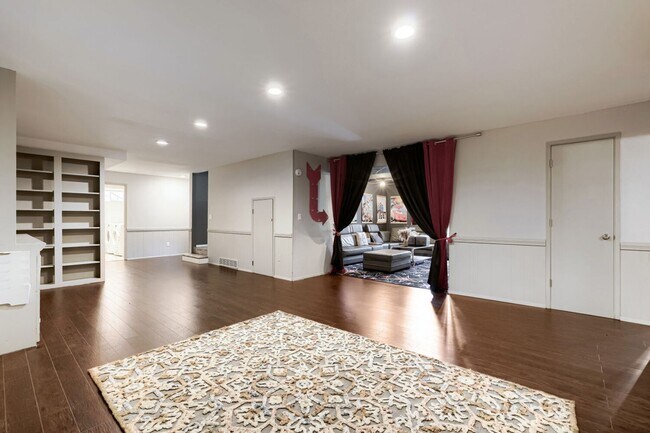 Building Photo - 3bd/1.75ba Issaquah Home