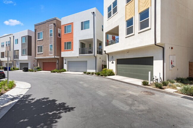 Building Photo - 9548 Greenley Pl