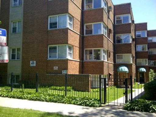 Primary Photo - 7361 N Ridge Blvd