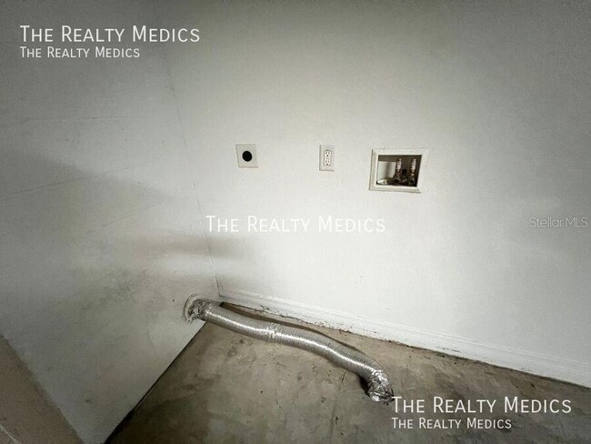 Building Photo - 14793 SW 39th Cir