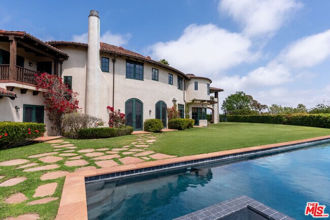 Building Photo - 361 Fordyce Rd