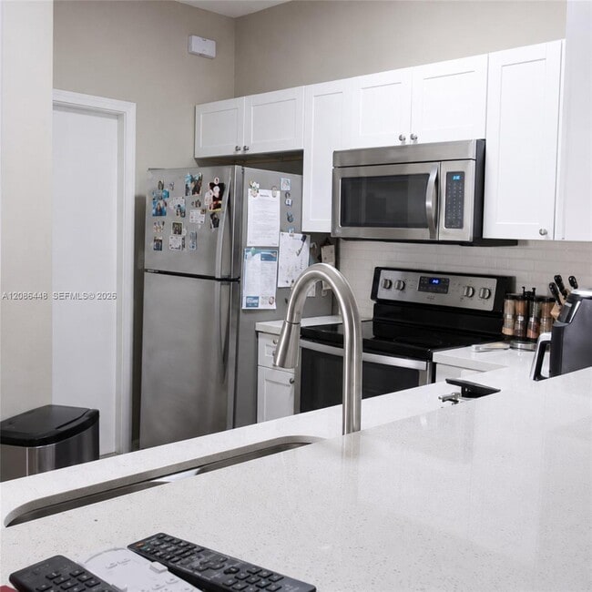 Building Photo - 16945 SW 38th St